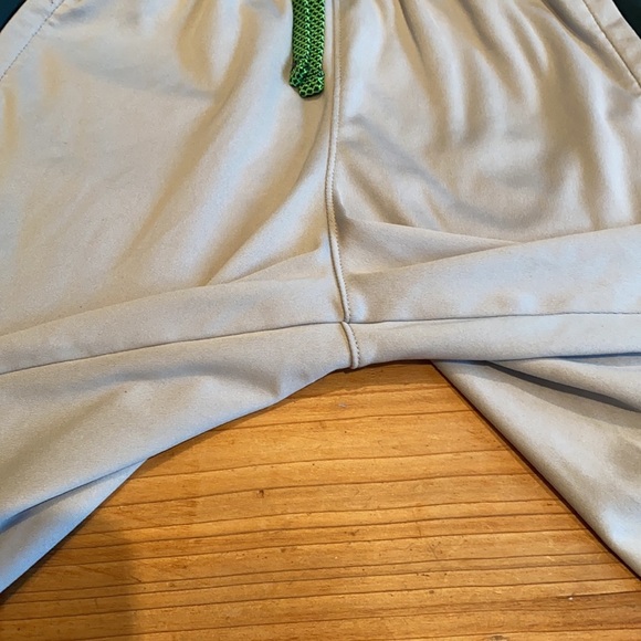 Under Armour Heat Gear Athletic Shorts - Picture 7 of 10